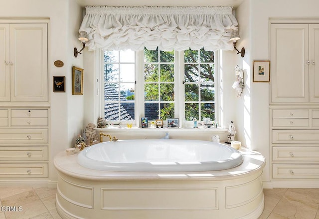 bathroom with a bathtub