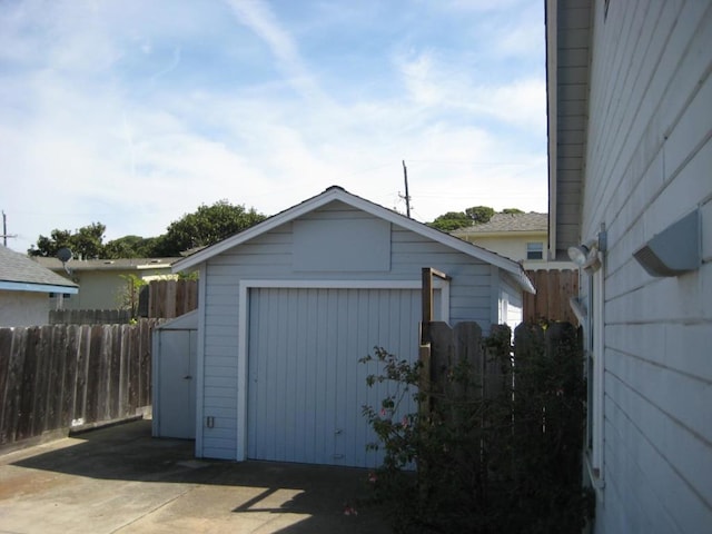 view of outbuilding