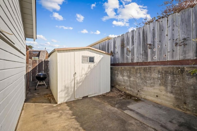 view of outbuilding