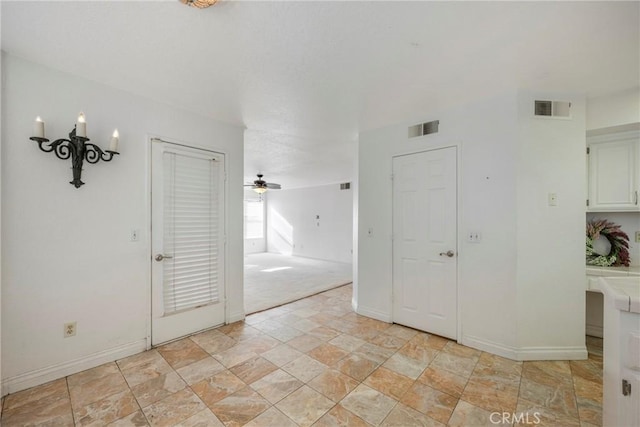 empty room with ceiling fan