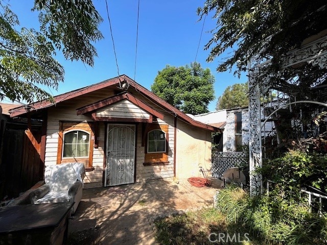 view of front of home