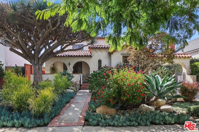 view of mediterranean / spanish home