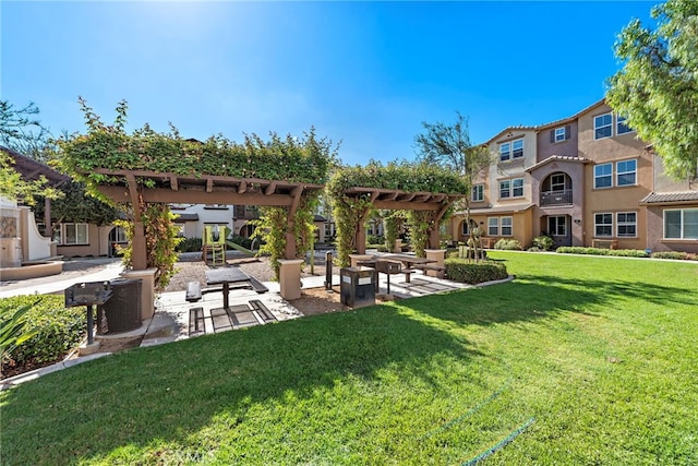 view of yard with a pergola