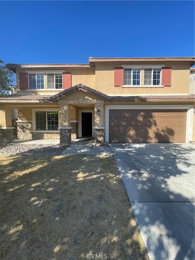 view of front of house featuring a garage