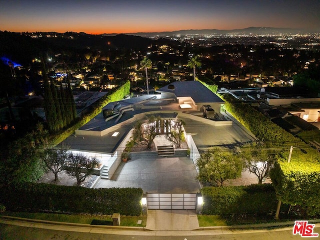 view of aerial view at dusk