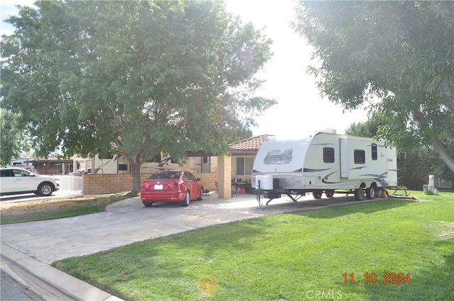 Listing photo 3 for 11600 Ridgemark Rd, Apple Valley CA 92308