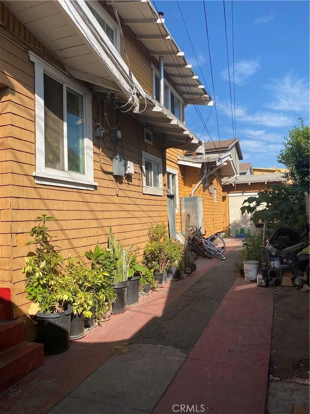 3918 Wisconsin Pl, Los Angeles, CA 90037 - photo 4