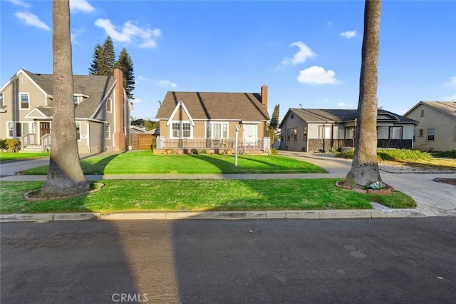 view of front of home with a front yard