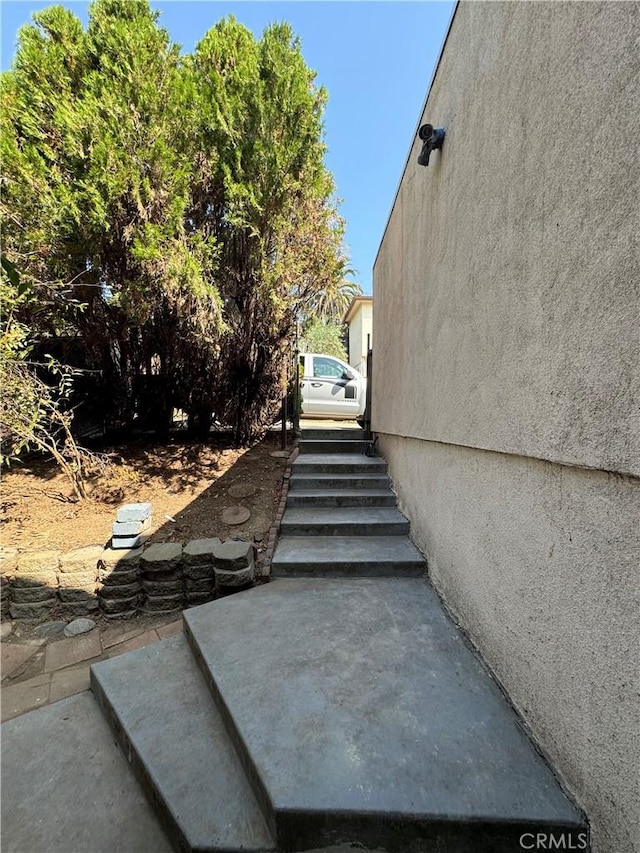 4812 E Seldner Ave, Los Angeles, CA 90032 - view of stairs