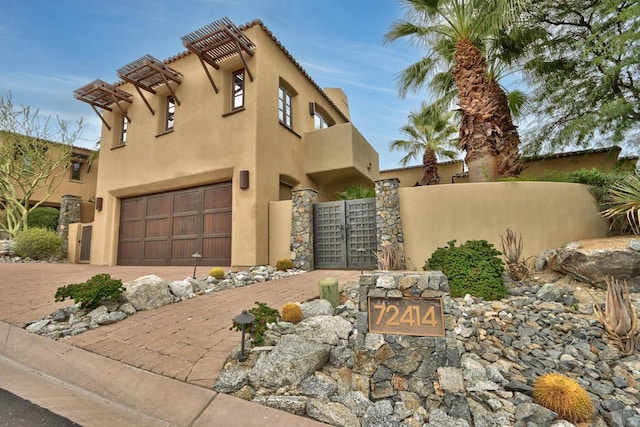 view of front of home featuring a garage