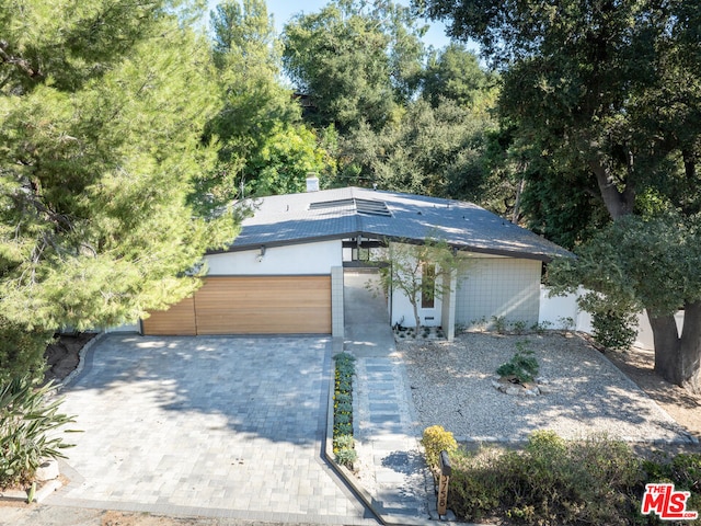 view of front of house featuring a garage