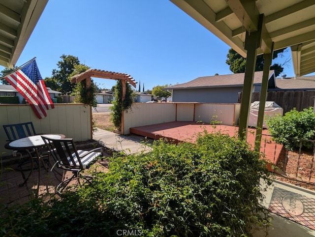 view of yard featuring a patio area