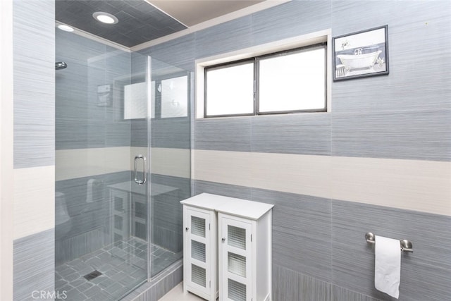 bathroom with walk in shower