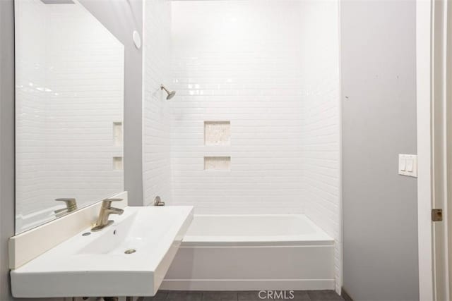 433 Pine Ave Unit 304, Long Beach, CA 90802 - full bathroom featuring shower / bath combination and a sink