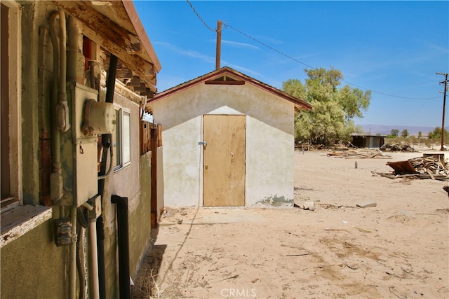 view of outdoor structure