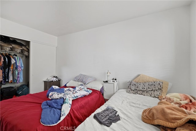 bedroom with a closet