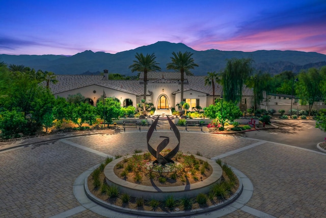 view of front facade featuring a mountain view