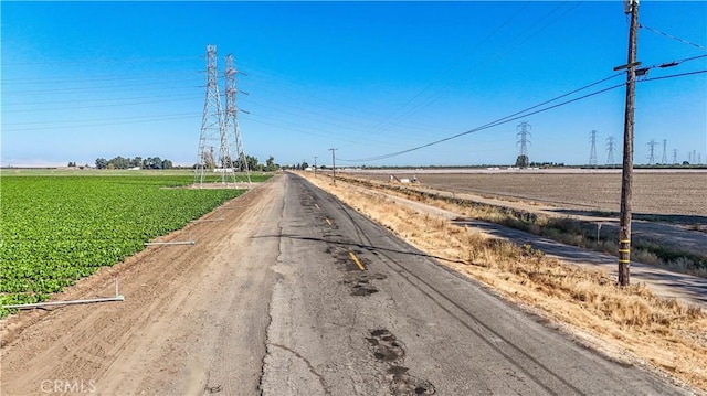 4321 E Mission Ave, Merced, CA 95341 - view of asphalt road featuring a view of countryside