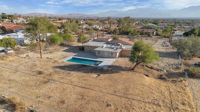 bird's eye view with a mountain view