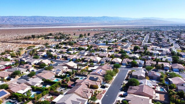 bird's eye view featuring a mountain view