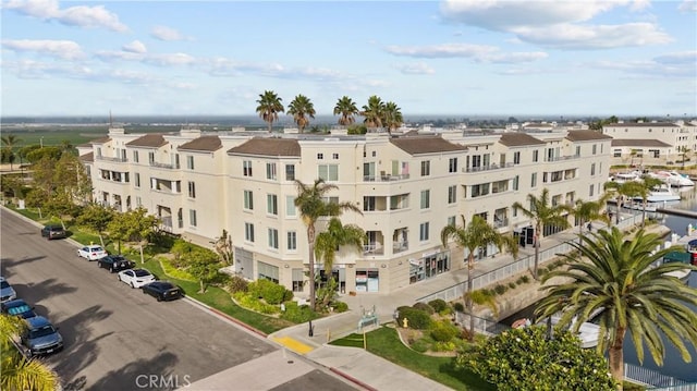 4344 Tradewinds Dr, Oxnard, CA 93035 - view of apartment building / complex