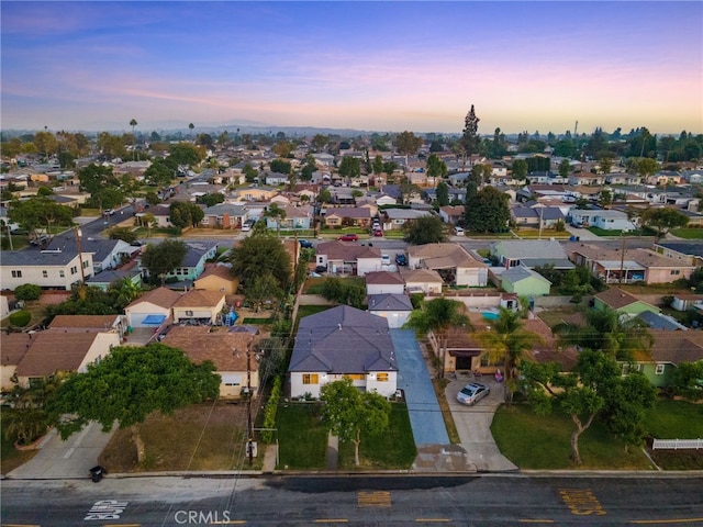 view of aerial view at dusk