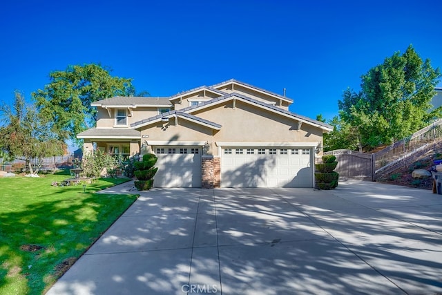 view of front of house featuring a front yard