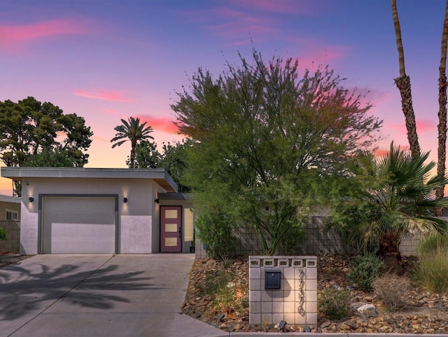 view of front of house featuring a garage