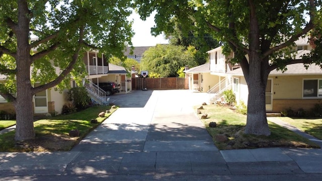 view of front of house