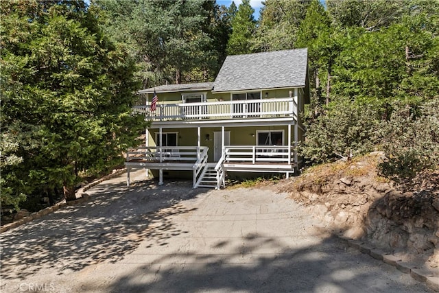 view of front of property with covered porch