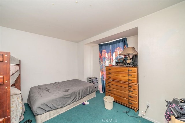 bedroom featuring carpet floors