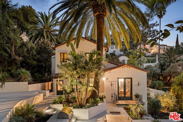 view of mediterranean / spanish-style home