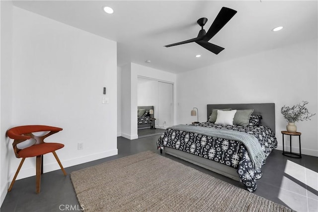 bedroom featuring ceiling fan