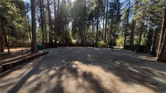 Listing photo 3 for 14394 Carnegie Rd, Magalia CA 95954