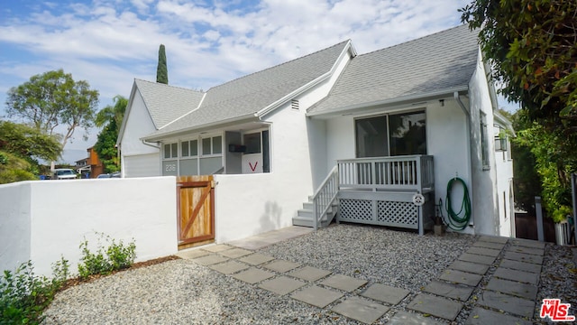 view of front facade