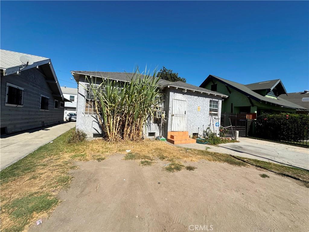 547 W 43rd St, Los Angeles, CA 90037 - photo 2
