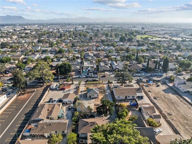 bird's eye view featuring a mountain view