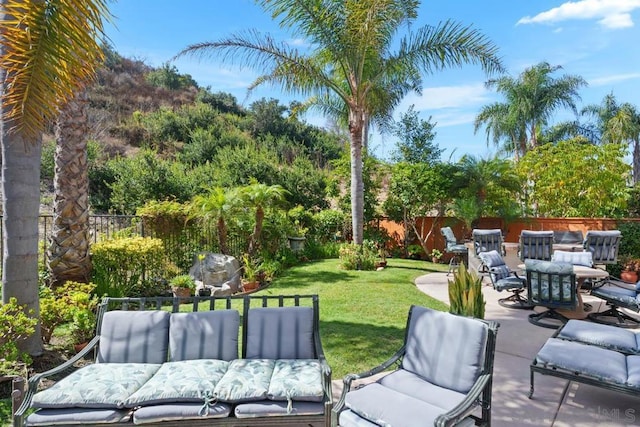 view of patio / terrace featuring outdoor lounge area