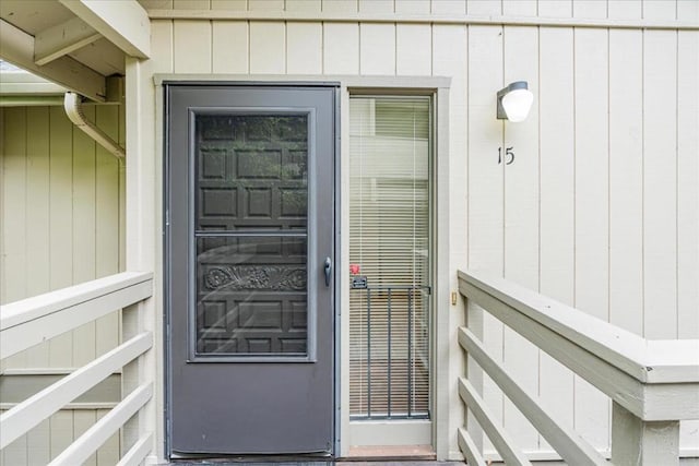 view of property entrance