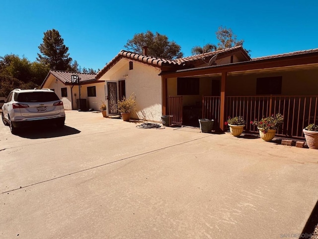 view of front of house with a patio