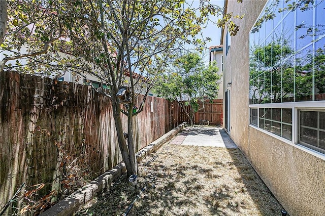 425 Bakeman Ln, Arroyo Grande, CA 93420 - fenced backyard with a patio