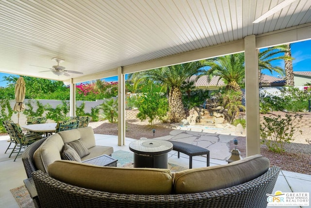 view of patio / terrace with outdoor lounge area and ceiling fan