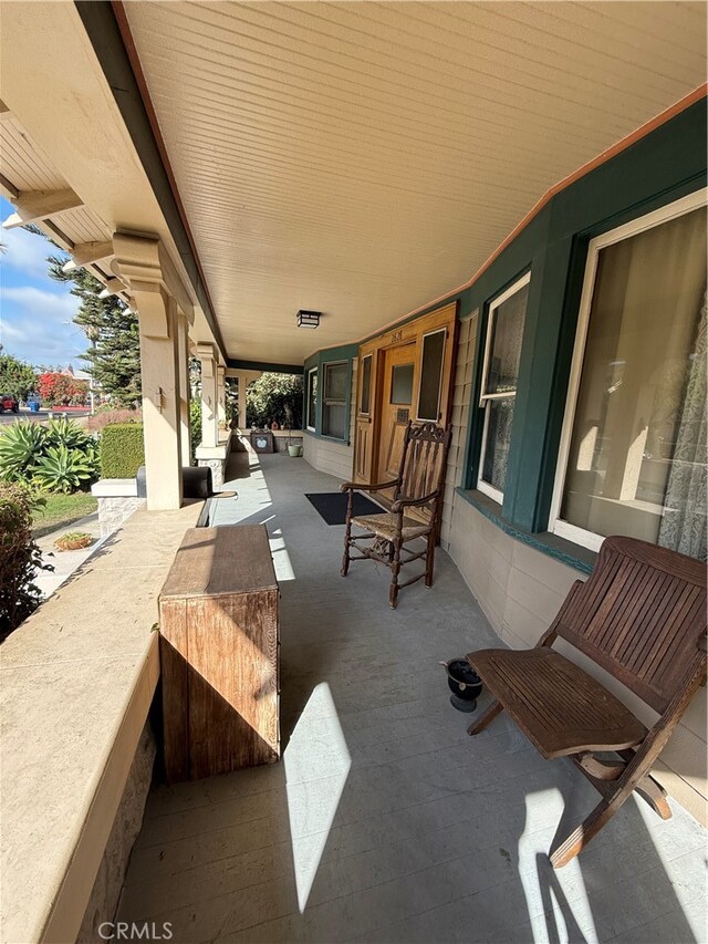 view of patio featuring covered porch