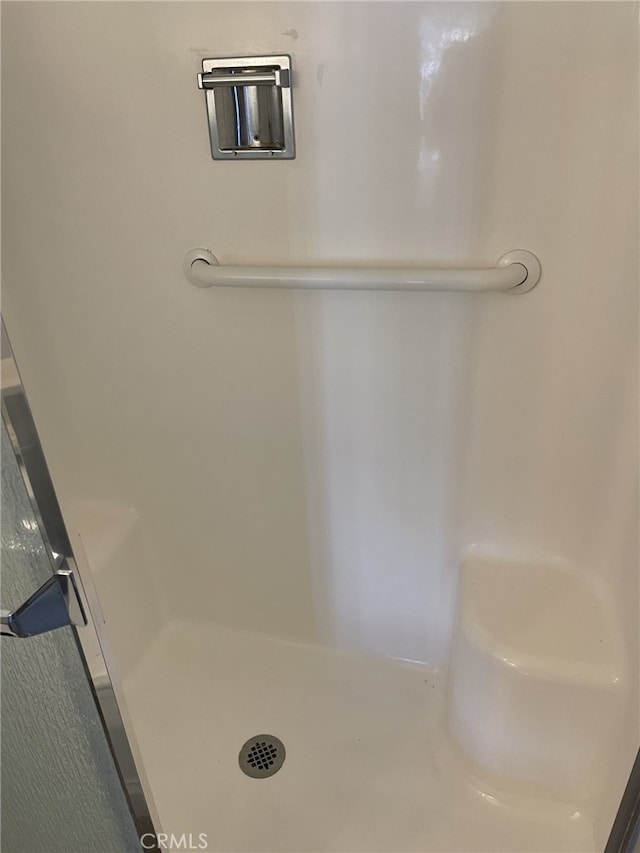 37800 Rudall Ave, Palmdale, CA 93550 - full bathroom featuring a shower stall