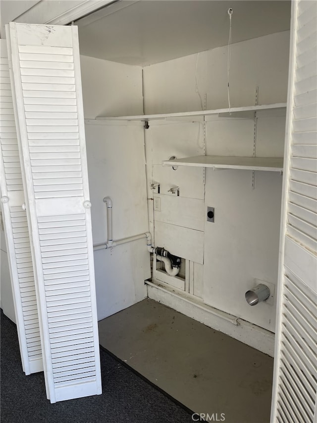 37800 Rudall Ave, Palmdale, CA 93550 - washroom featuring hookup for an electric dryer