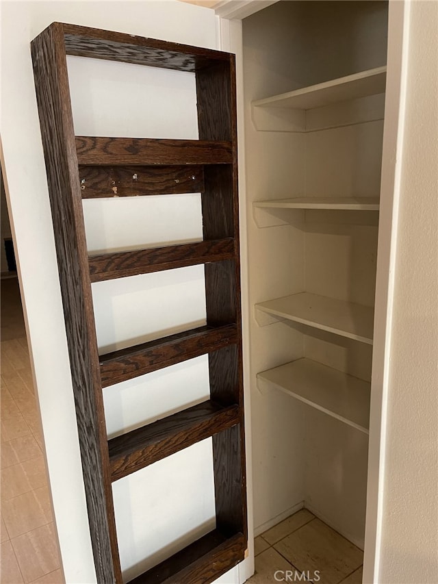 37800 Rudall Ave, Palmdale, CA 93550 - view of closet