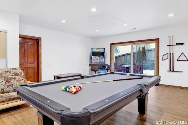 recreation room featuring light hardwood / wood-style flooring and billiards