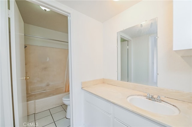 full bathroom featuring toilet, shower / bath combo with shower curtain, vanity, and tile patterned flooring