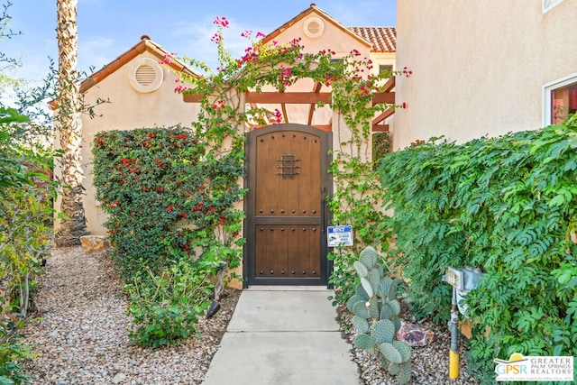 view of property entrance