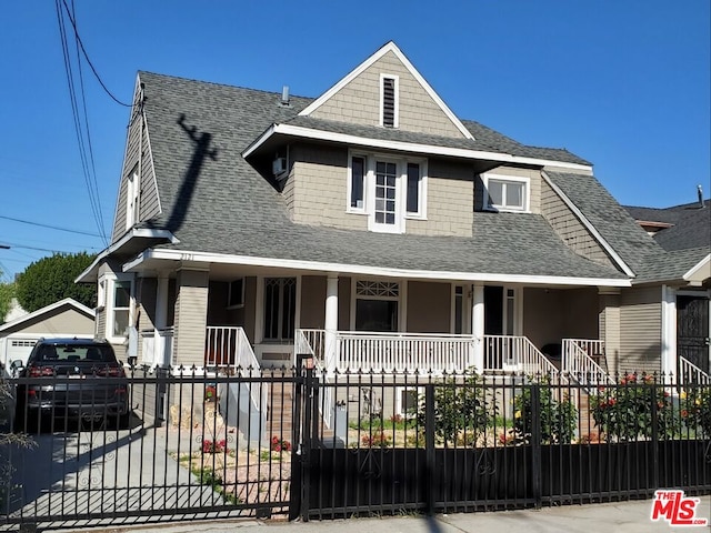 view of front of property featuring a porch